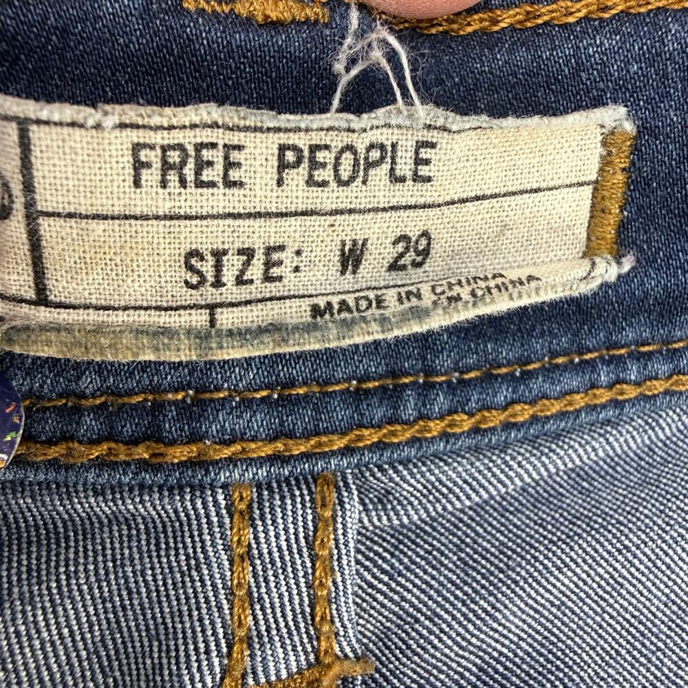 Free People Jeans Women's 29(8) Dark Blue Skinny Mid Rise Fit Minimalist Preppy - Picture 7 of 13